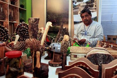 Buscan crear un mercado de artesanías en SJR 