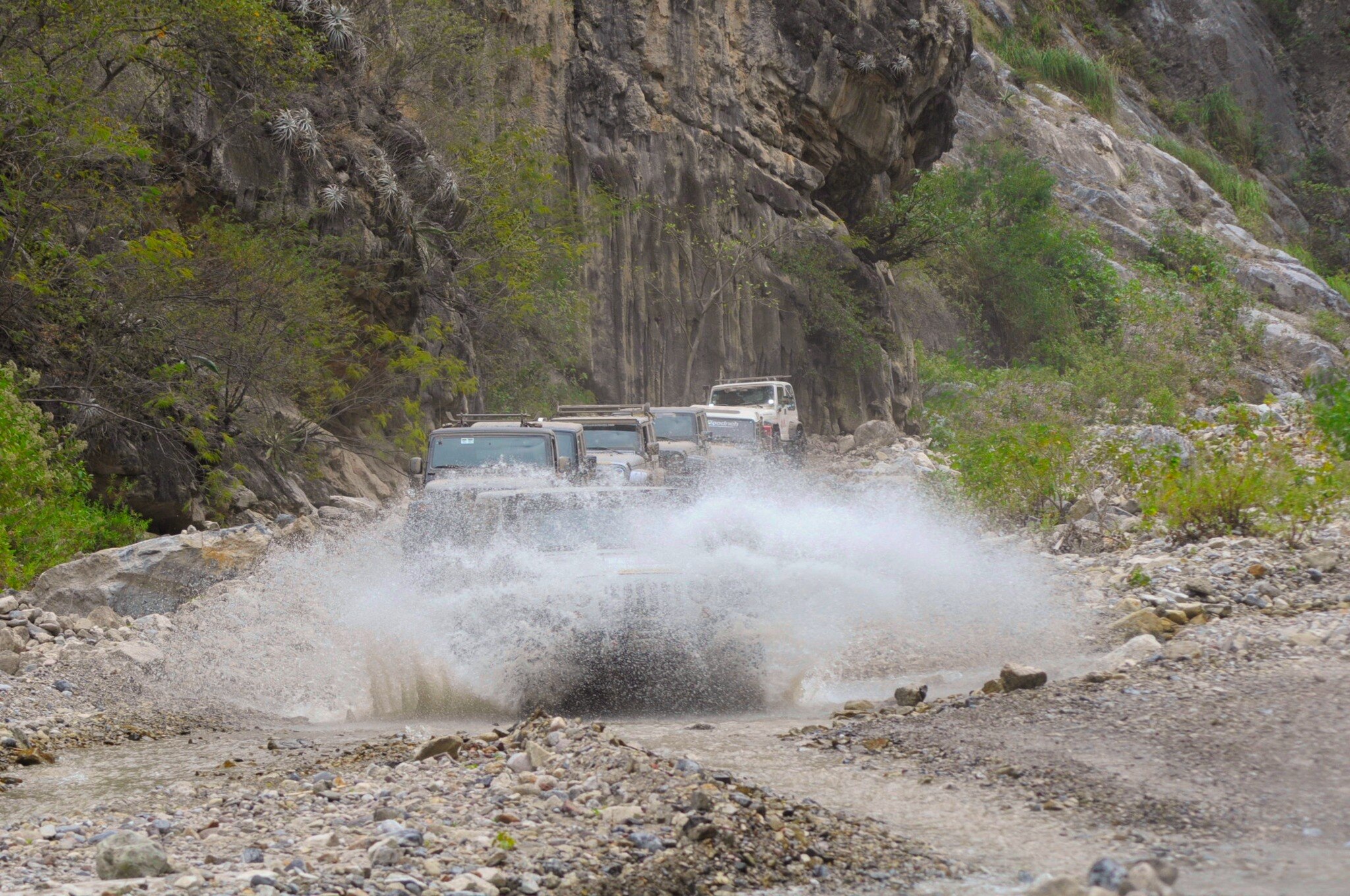 Buscan eliminar el uso de cuatrimotos y de autos tipo raizers en la Sierra Gorda de Querétaro