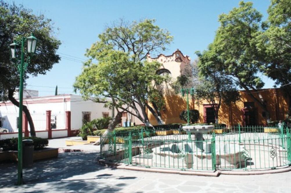 Casa del Faldón se integra a escuelas