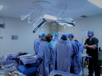 Secretaría de Salud realiza con éxito trasplante a niño