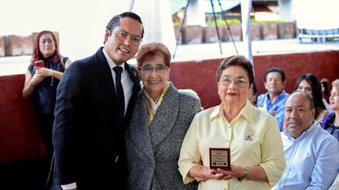 Corregidora honra a ciudadanos ilustres