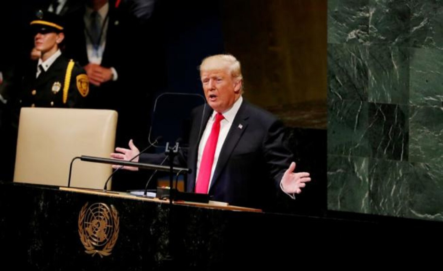 Maduro podría ser derrocado muy rápidamente si militares lo decidieran: Trump