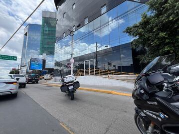 Tras ataque contra empresario en Corregidora, autoridades acordonan el Hospital San José