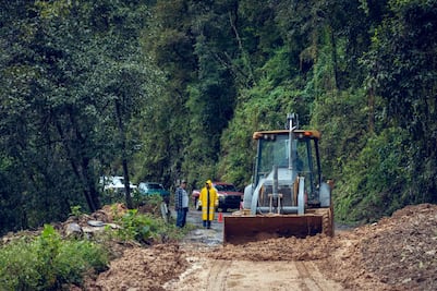 Advierten riesgo de deslaves en caminos de la zona serrana de Querétaro