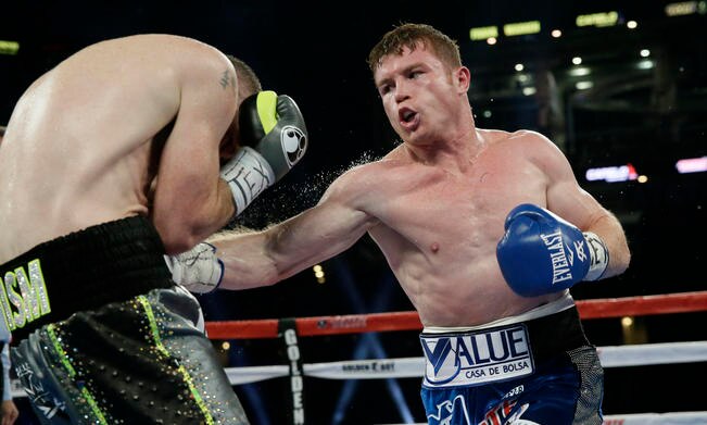 Confirman fractura de mano derecha del “Canelo”
