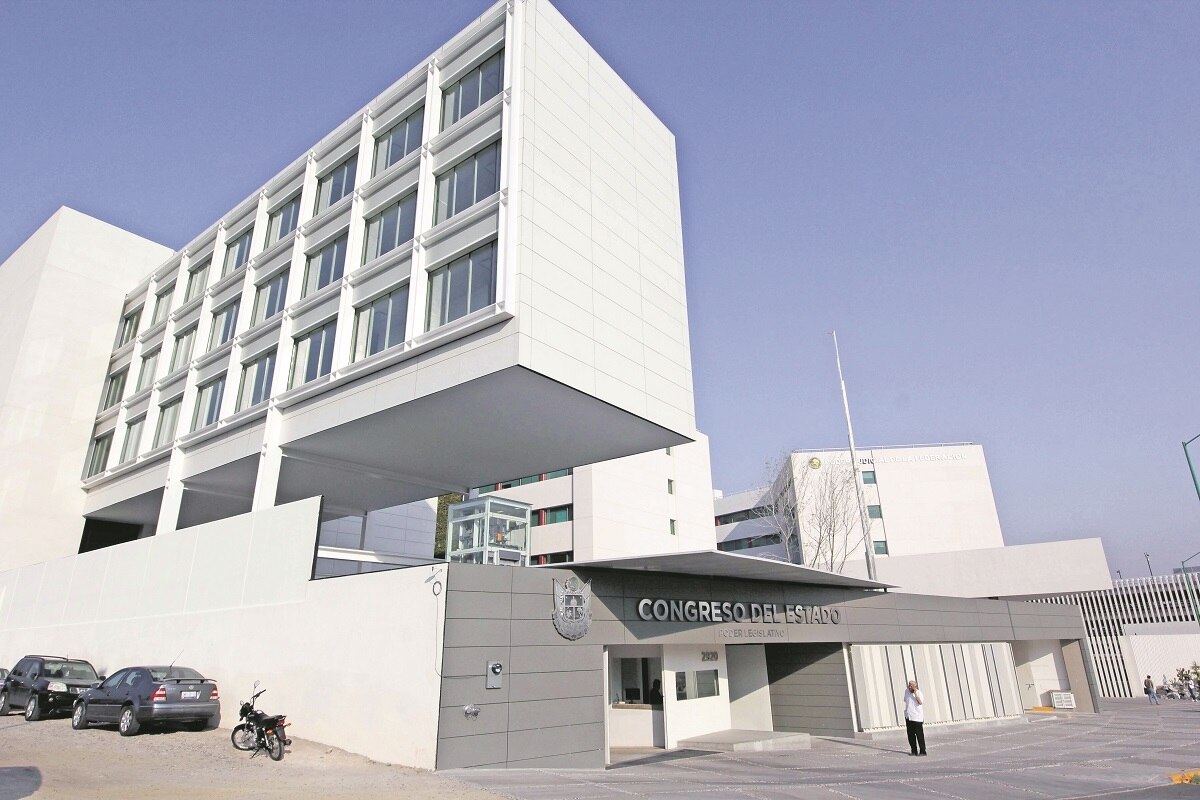 Van por reformar 30% del Código Penal del estado