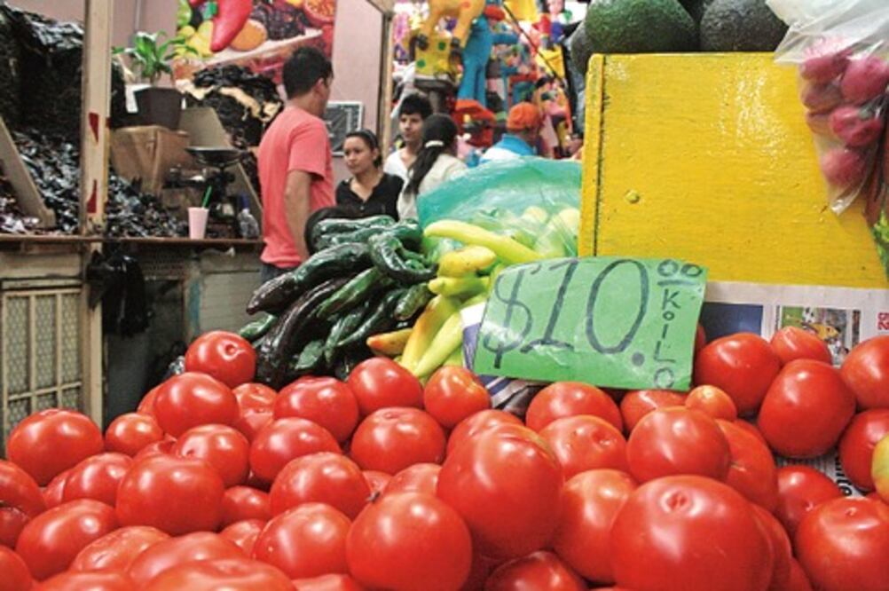 Aumenta precio del jitomate en el país