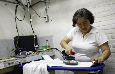 Nuevo ritmo de vida atrae más clientes a la lavandería