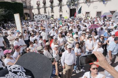 Queretanos se suman a las marchas anti AMLO