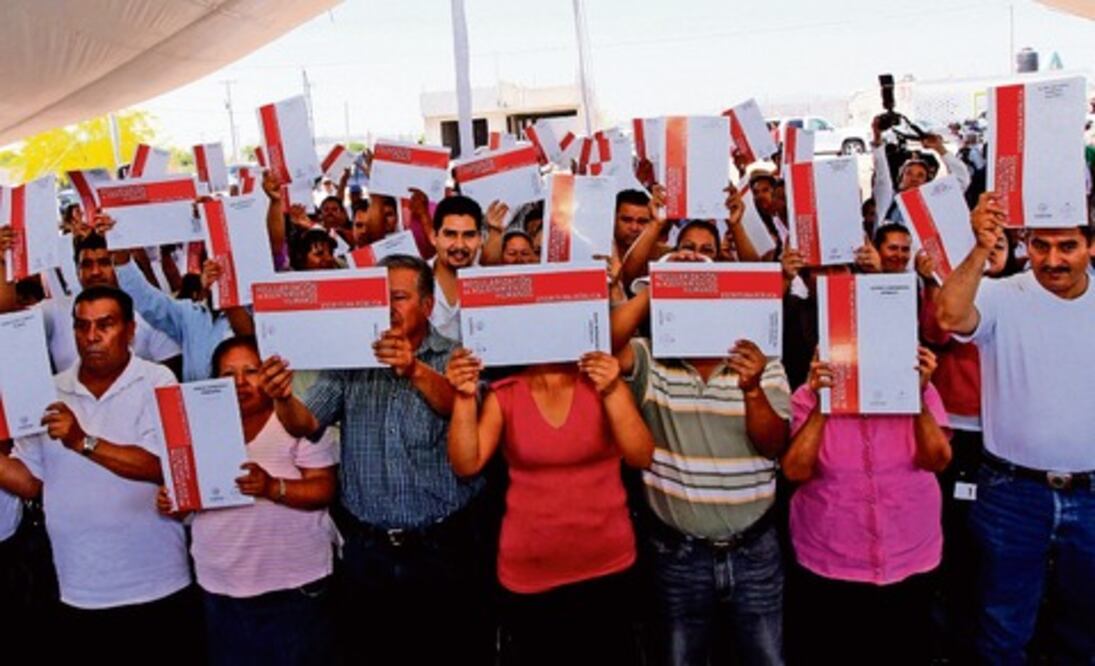  Entregan escrituras en Felipe Carrillo Puerto