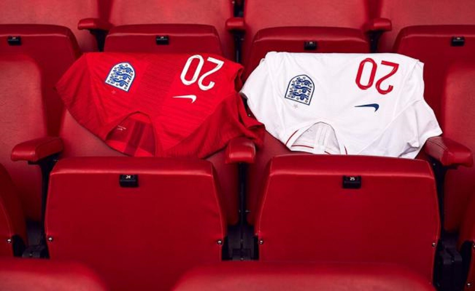 Inglaterra presenta su uniforme para Rusia 2018