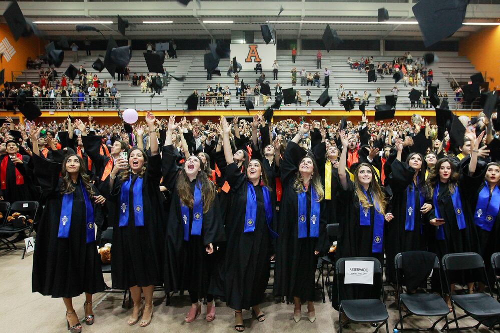 Un emotivo  video recordó  vivencias  especiales a  los  egresados