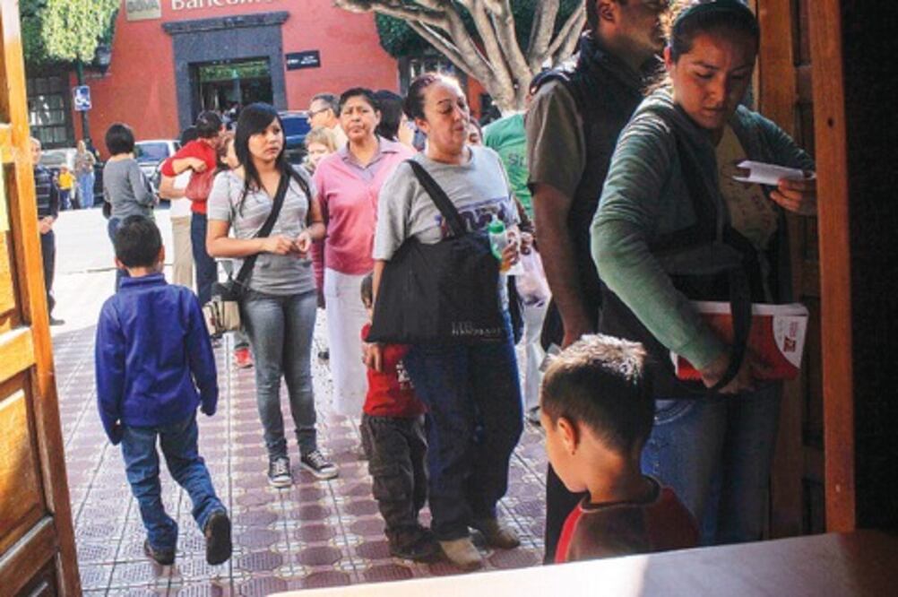 Delegado solicita ausentarse por un año