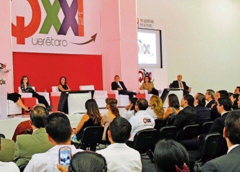 Atienden propuestas sociales