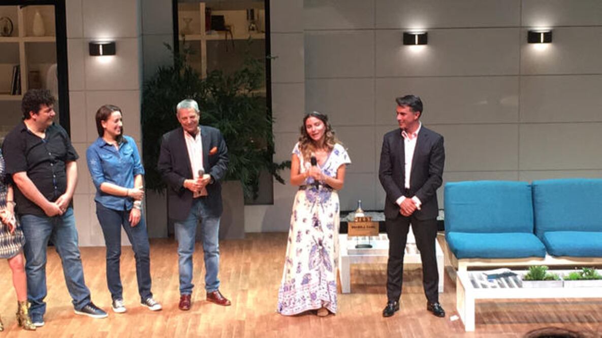 Con César Bono y Sergio Mayer, Issabela  festejó 15 años de trayectoria.