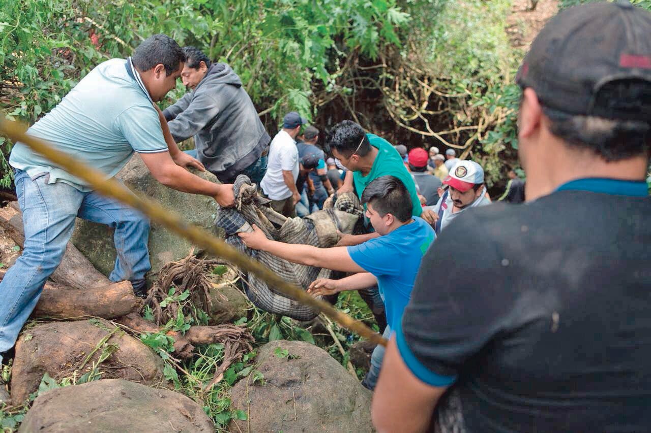 Las madres gritaban por sus hijos, pero el río se los llevó