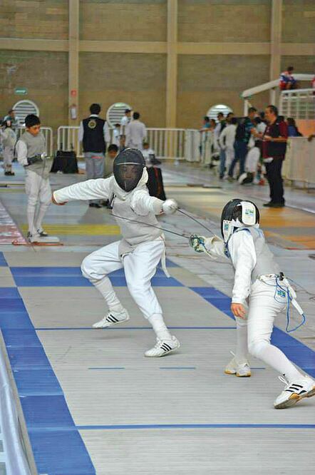 Esgrima Querétaro busca ayudar