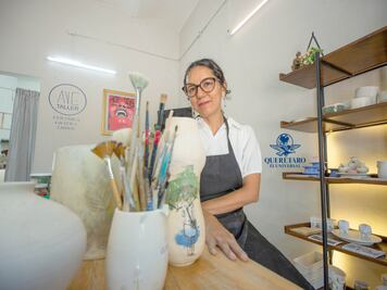 Ave Taller, donde aprendes y sanas al moldear cerámica