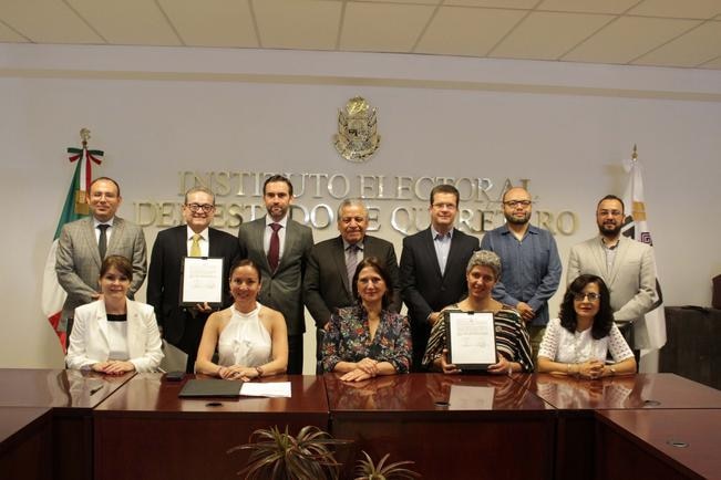 IEEQ otorga 1 mdp a la UAQ para sus  investigaciones
