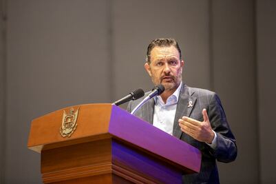 Mauricio Kuri podría adquirir deuda pública para 2023