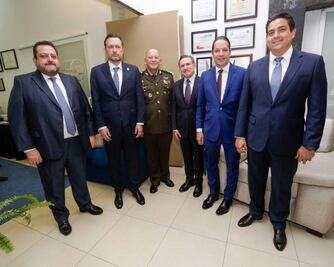 Bajo Reserva 03 de marzo de 2023
