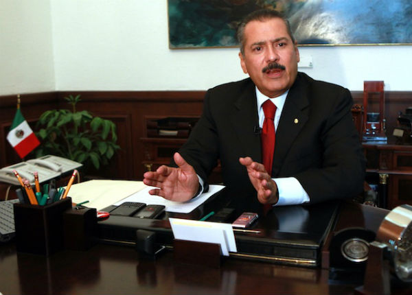 Beltrones: PRI busca entregar la banda presidencial a EPN