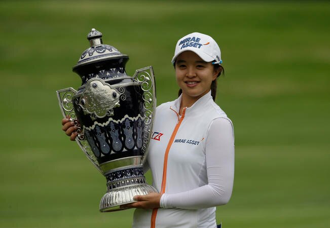 Young Kim se corona en el LOY México