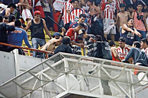 Chivas, contra violentos
