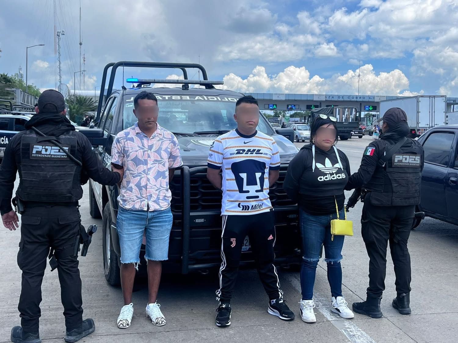 Detienen a tres personas con drogas y objetos peligrosos en operativo previo al partido Querétaro vs Pumas
