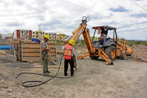 Riesgo en Loma Alta por líneas eléctricas