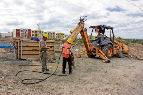 Riesgo en Loma Alta por líneas eléctricas