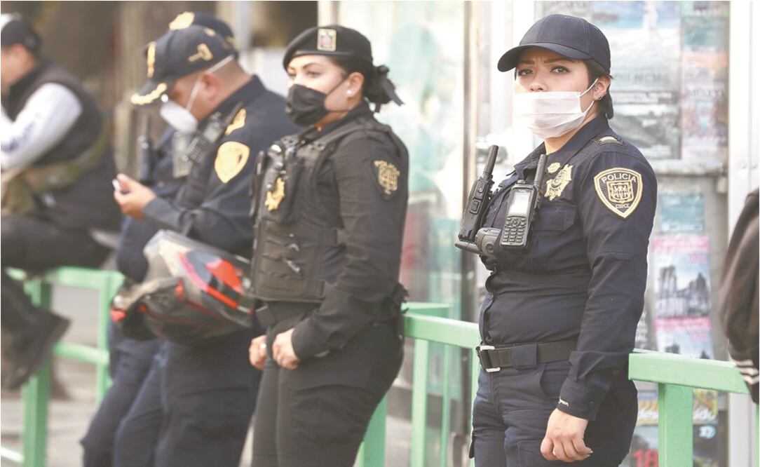 Policías de la CDMX se intoxican por comer alimentos durante curso
