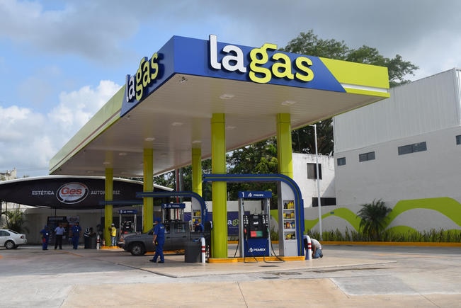 De acuerdo con una encuesta, en México se van a construir sólo la mitad de nuevas gasolineras proyectadas en cinco años (ARCHIVO EL UNIVERSAL)