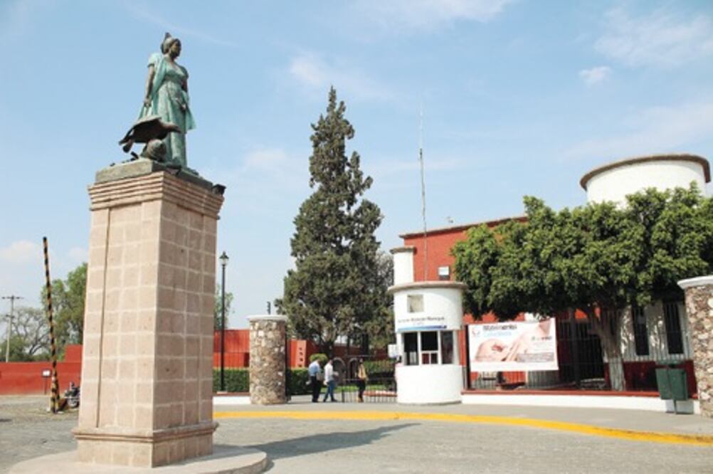 Corregidora espera fallo por adeudo 