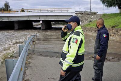 Se desborda río El Pueblito, en Corregidora, reporta la Guardia Nacional