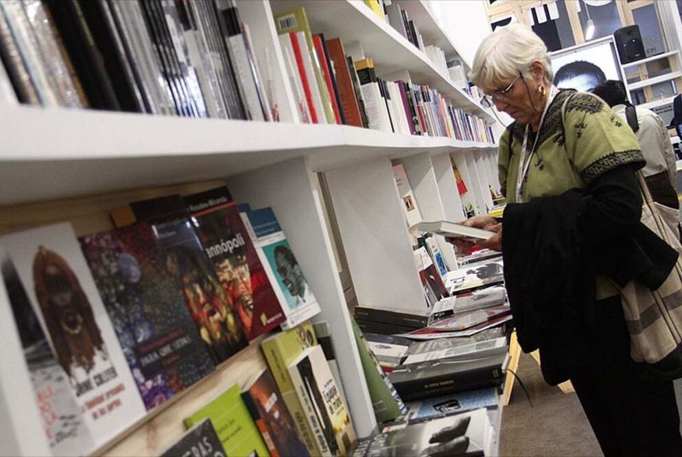 Descartan que vendan casas de cultura