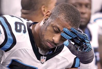 Suspenden a Greg Hardy