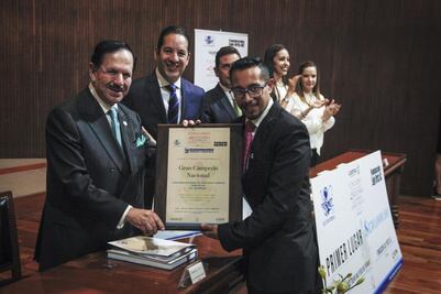 Promuevan valores con los hechos: Ealy Ortiz