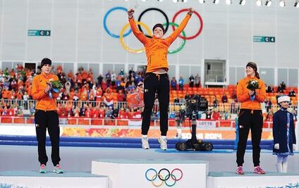 Tulipanes llenan el podio en patinaje 