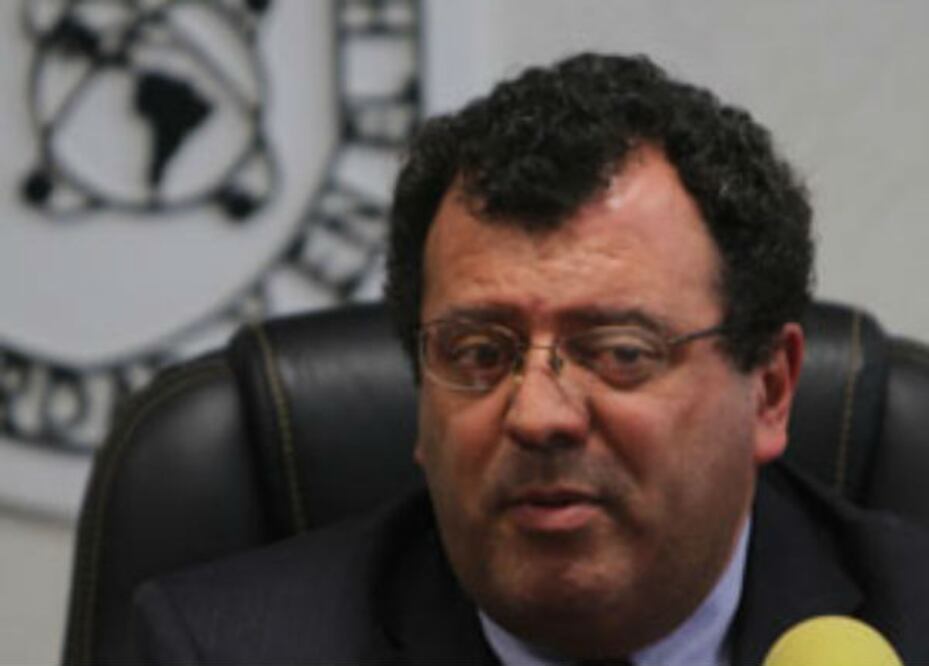 La UAQ sin acuerdo administrativo