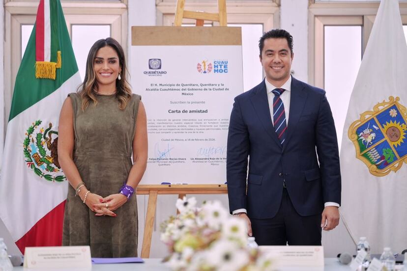 Alessandra y Felifer firman un Acuerdo de Amistad