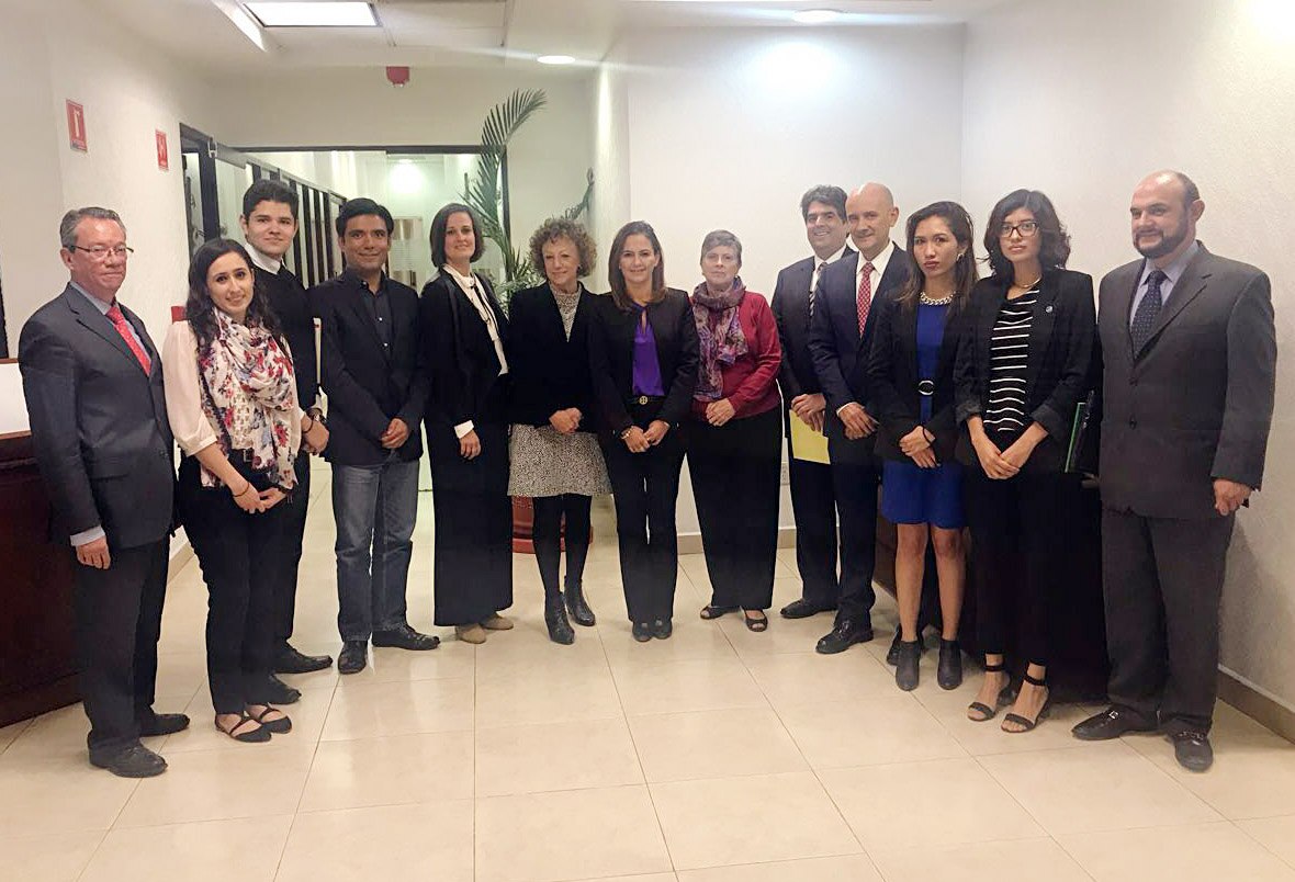 Impulsan iniciativas para combatir corrupción