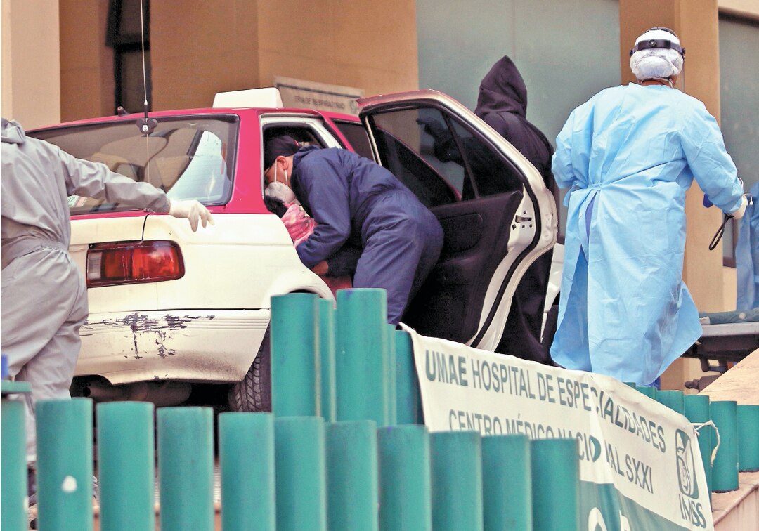 El triste peregrinar por una cama en hospitales