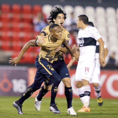 Pumas rompe maldición en Libertadores