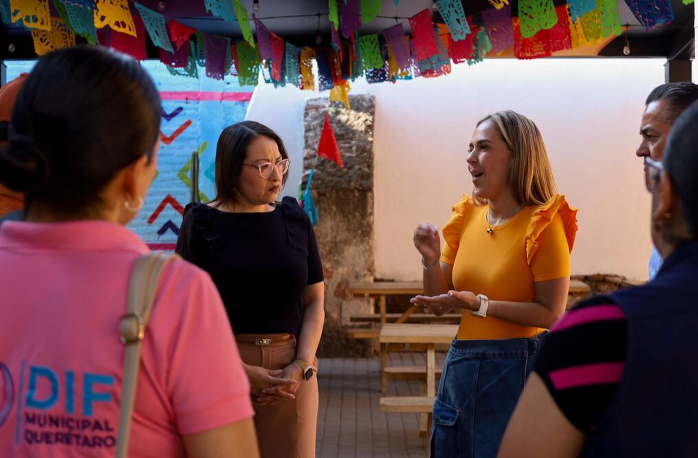 Avanza el análisis de propuestas para fortalecer el comercio artesanal y turístico en el Centro Histórico de Querétaro. FOTO: ESPECIAL