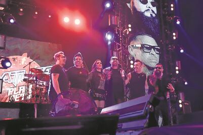 Matute cantó en Querétaro y llevó al público a la década de los 80