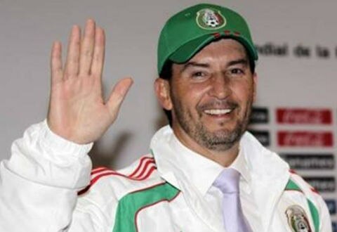 "Chepo" de la Torre continúa como técnico del Tri