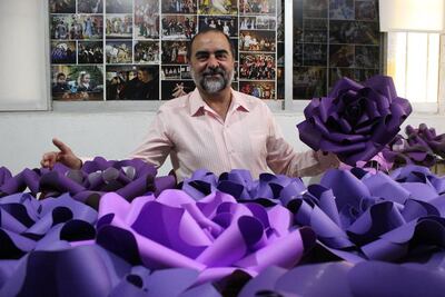 Internas crean flores para la Procesión del Silencio