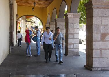 Frenan obras expedientes incompletos 