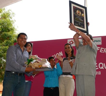 El día que Xavier López "Chabelo" apadrinó la Feria del Dulce de Tequisquiapan